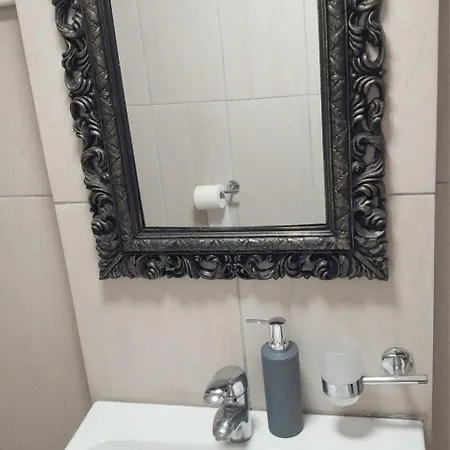 Little Apartment *
